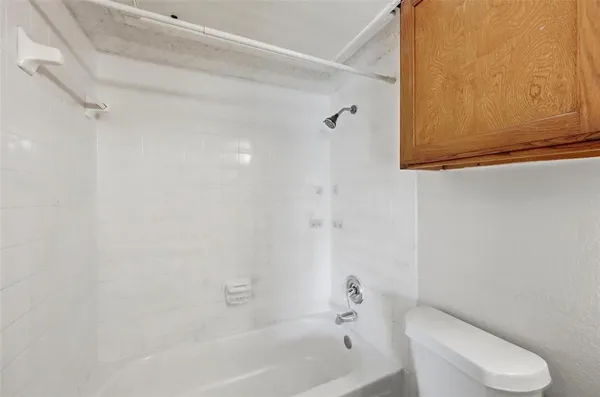 $1,275 | 504 Kings Way Drive, Unit C, Mansfield, TX 76063