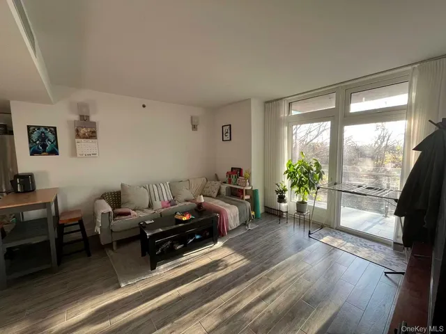 $549,000 | 65-18 Austin Street, Unit 4G | Rego Park