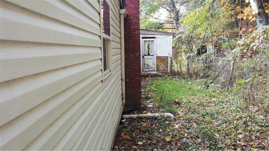 352 Slater Road Parker, PA 16049 - Photo 3 of 5 Gallery Image 3