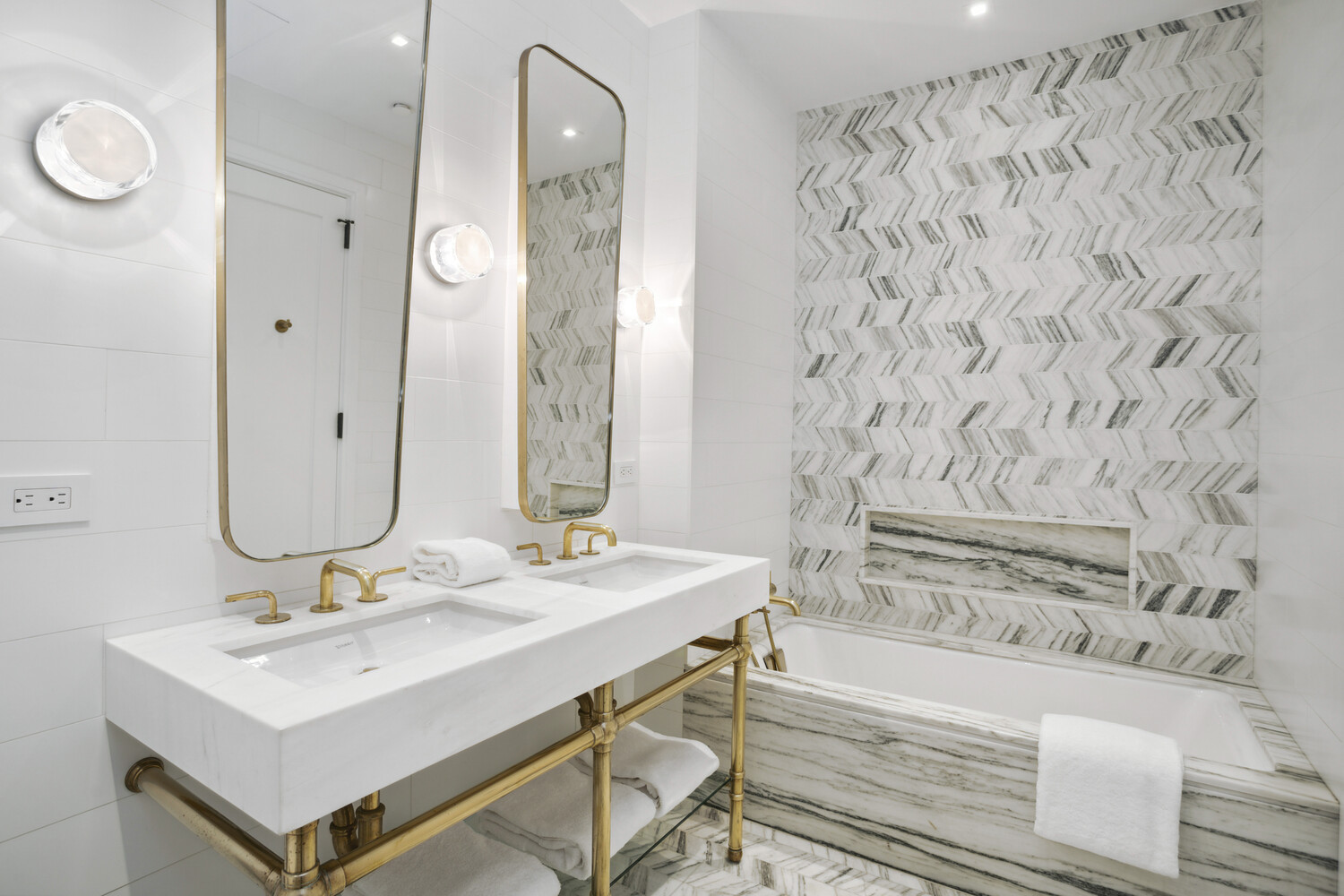 50 Clinton Street, Unit PHB Manhattan, NY 10002 - Photo 8 of 18 a bathroom with a sink and a mirror