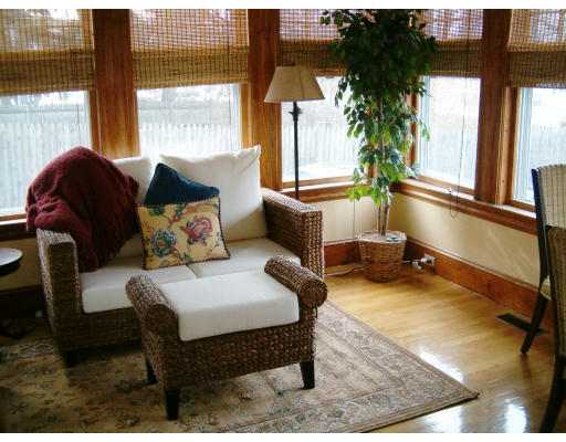 282 Waverly Road North Andover, MA 01845 - Photo 6 of 11 Gallery Image 6