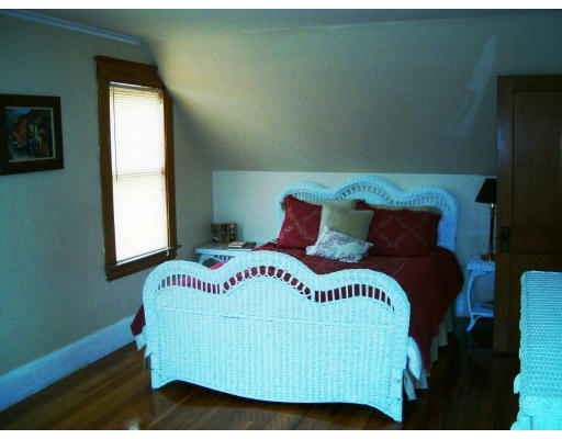 282 Waverly Road North Andover, MA 01845 - Photo 9 of 11 Gallery Image 9