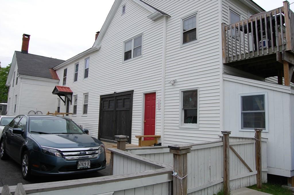 85 Temple Street Saco, ME 04072 - Photo 4 of 16 Side