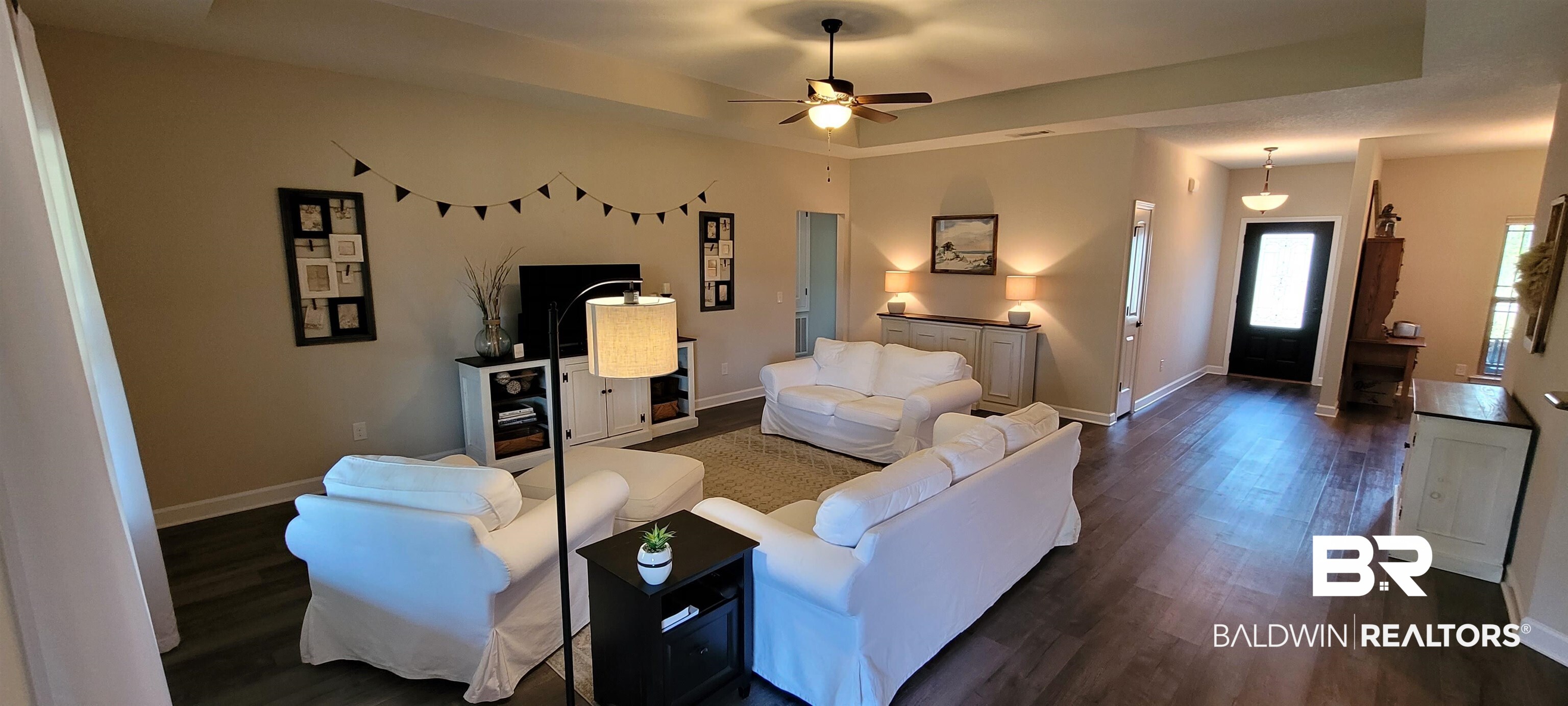 10706 Lyttleton Loop Lillian, AL 36549 - Photo 5 of 48 Living Room