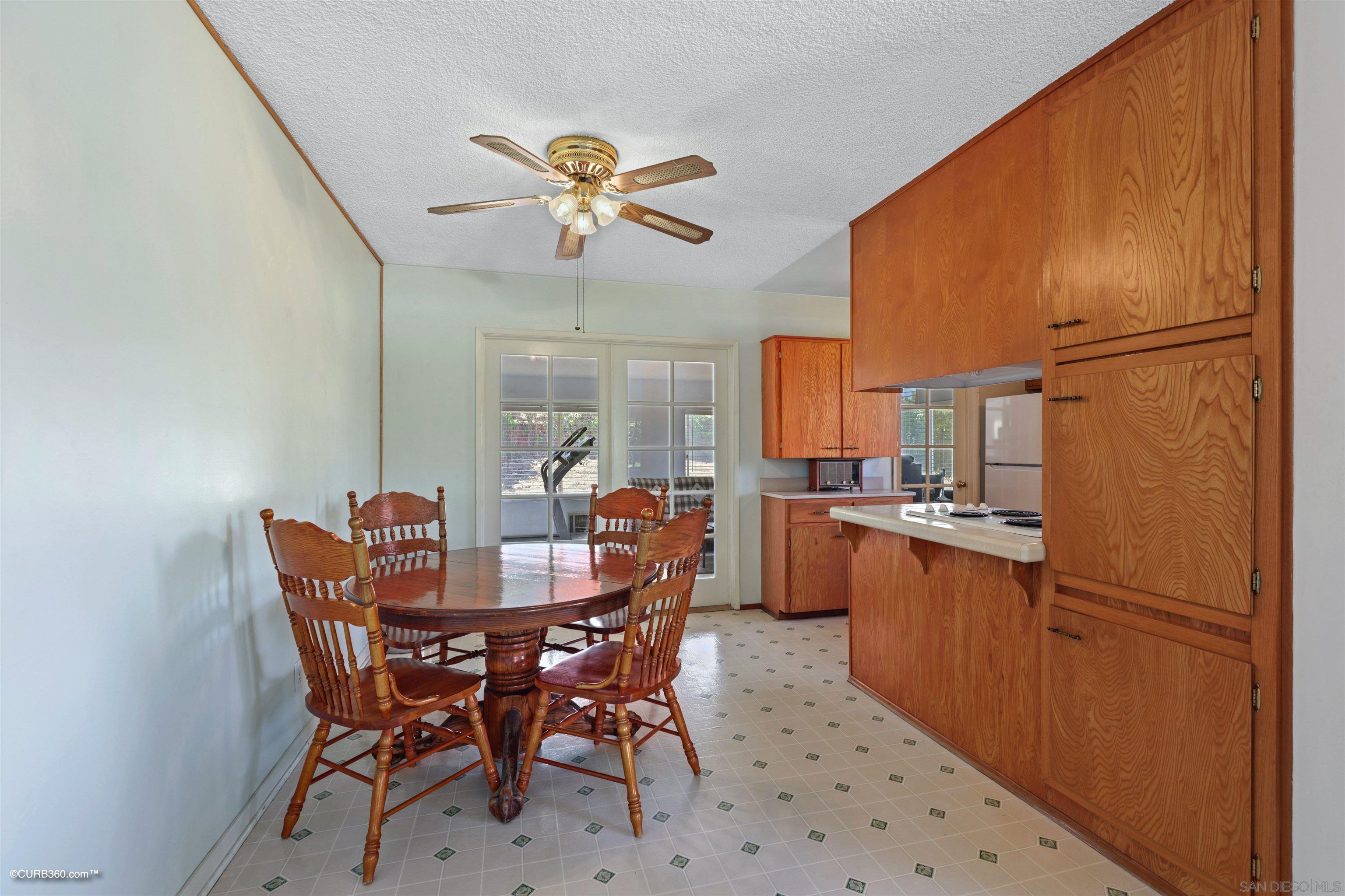 131 Stage Coach Lane Fallbrook, CA 92028 - Photo 12 of 25 Gallery Image 12