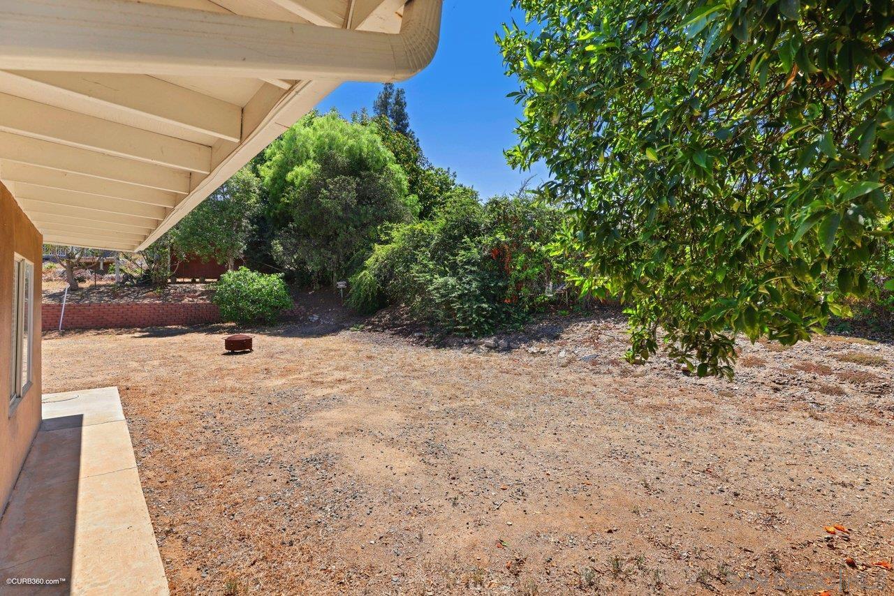 131 Stage Coach Lane Fallbrook, CA 92028 - Photo 23 of 25 Gallery Image 23