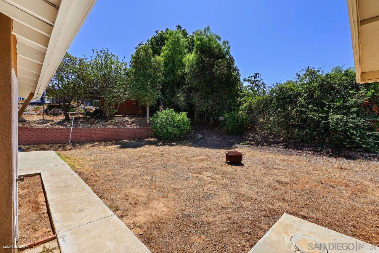 131 Stage Coach Lane Fallbrook, CA 92028 - Photo 24 of 25 Gallery Image 24