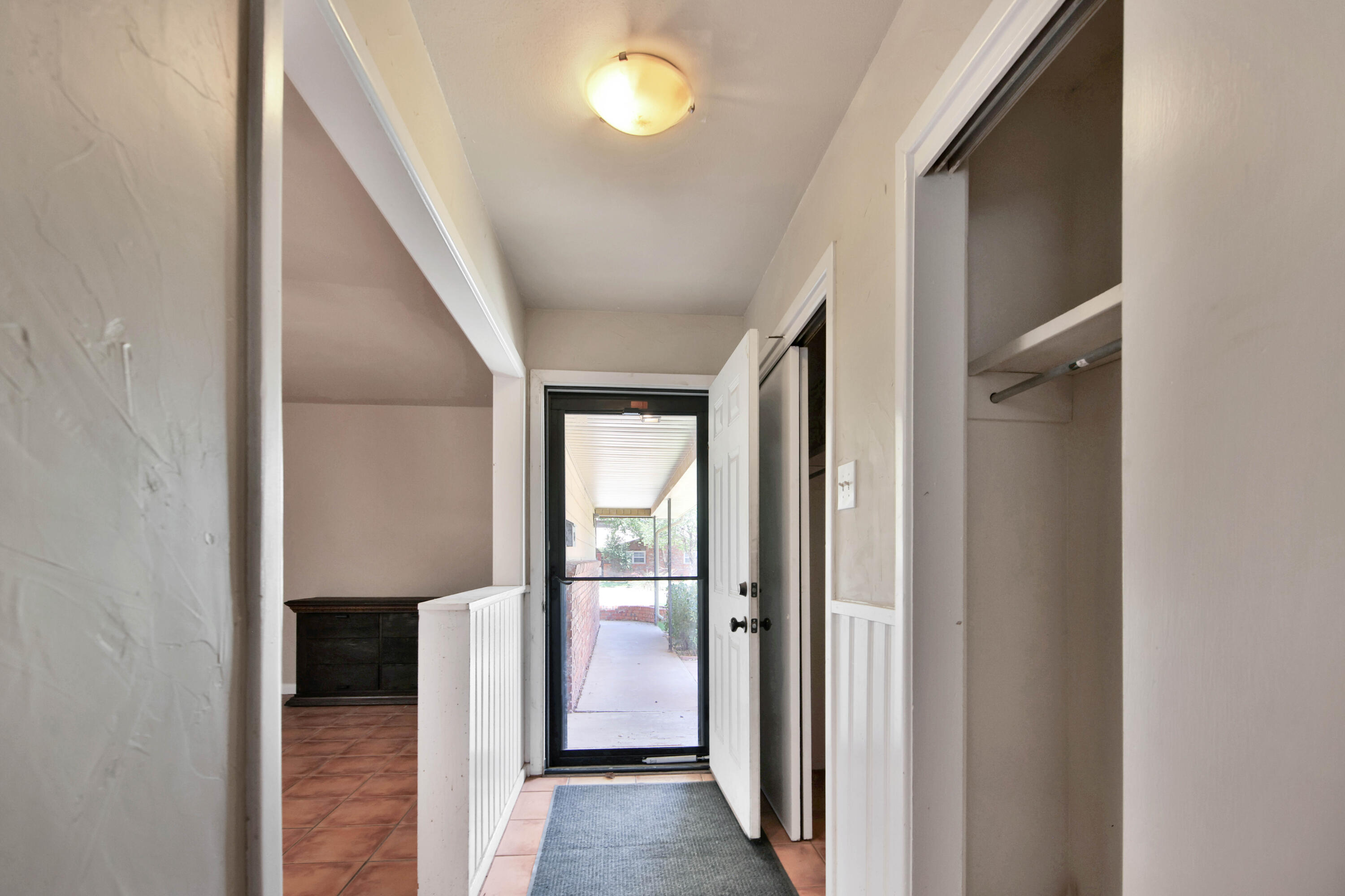 4401 28th Street Lubbock, TX 79410 - Photo 4 of 38 IMG_9862