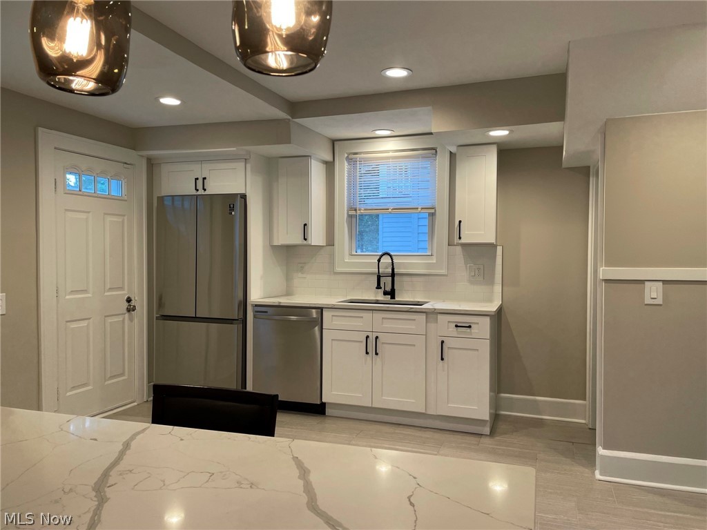 3316 Silsby Road Cleveland, OH 44118 - Photo 2 of 24