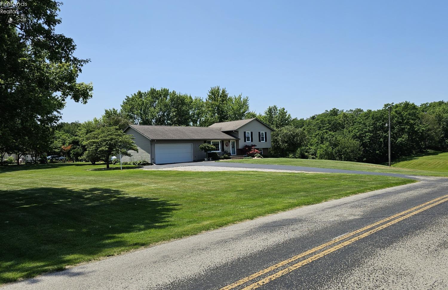 1367 Snyder Road Norwalk, OH 44857 - Photo 3 of 59 Gallery Image 3