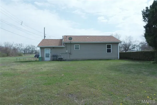 $65,000 | 217 Julian Avenue, Cahokia, IL 62206
