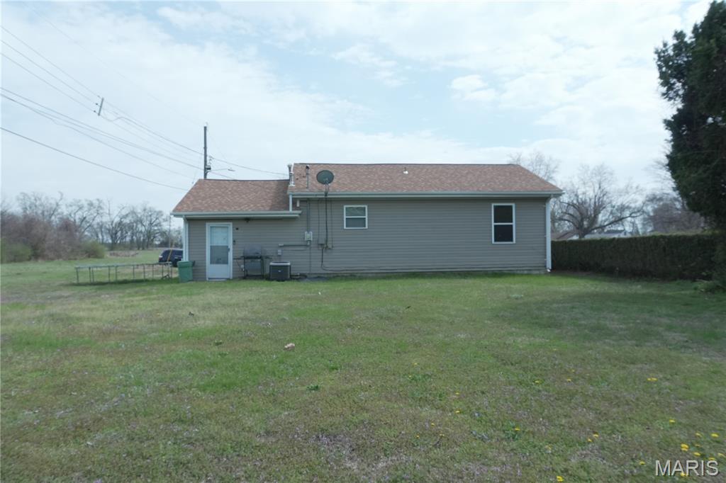 217 Julian Avenue Cahokia, IL 62206 - Photo 11 of 12