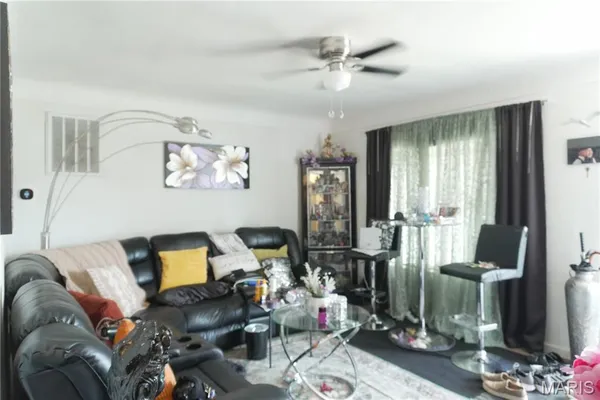 $65,000 | 217 Julian Avenue, Cahokia, IL 62206