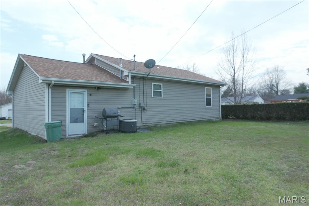 217 Julian Avenue Cahokia, IL 62206 - Photo 10 of 12