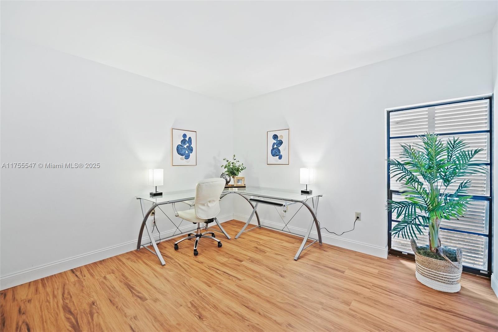 16408 Bridge End Road Miami Lakes, FL 33014 - Photo 23 of 27 Gallery Image 23
