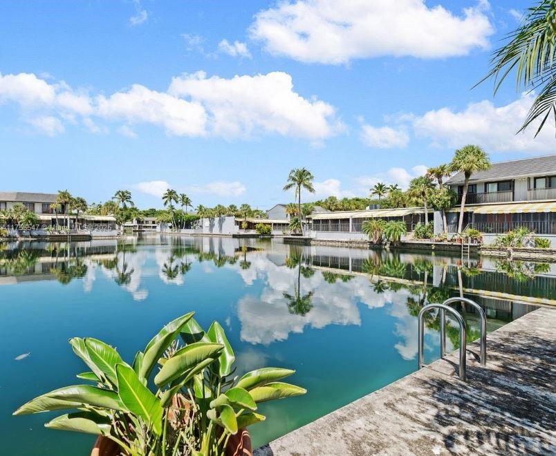 16408 Bridge End Road Miami Lakes, FL 33014 - Photo 9 of 27 Gallery Image 9