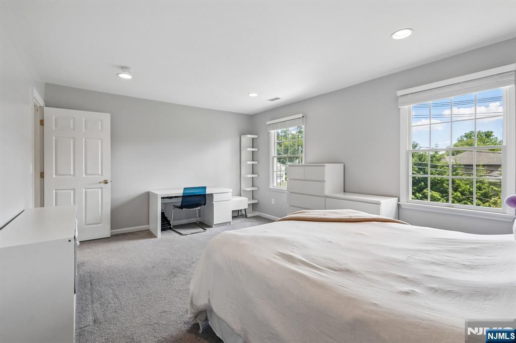 55 Sand Road Fairfield, NJ 07004 - Photo 21 of 30