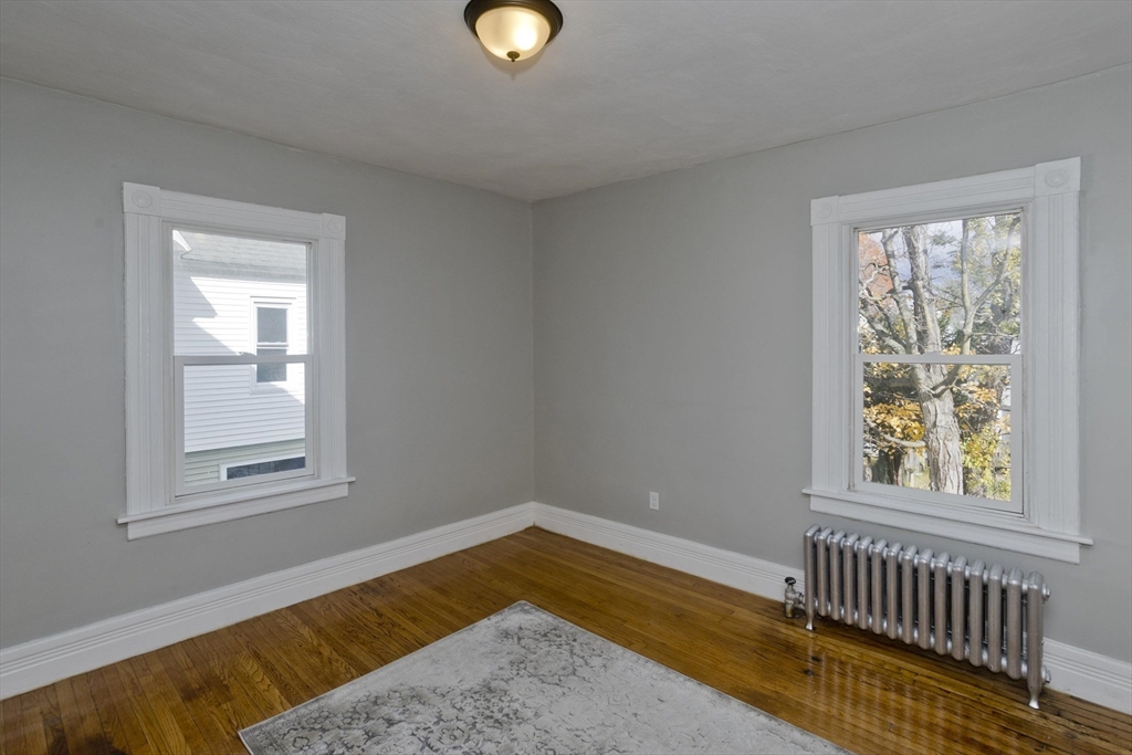 65 Montrose Street Springfield, MA 01109 - Photo 20 of 32