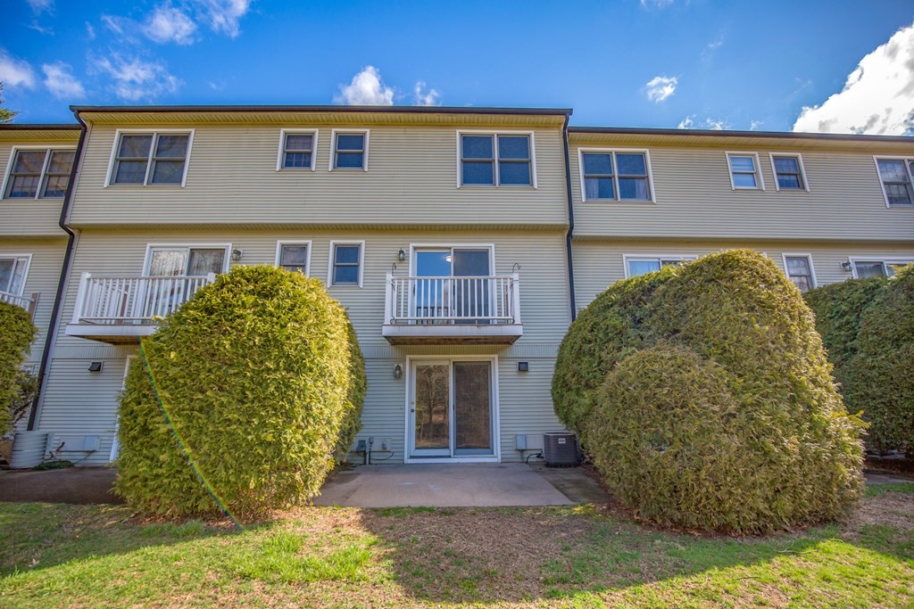 166 Hillside Road, Unit 4 Westfield, MA 01085 - Photo 18 of 31 Gallery Image 18