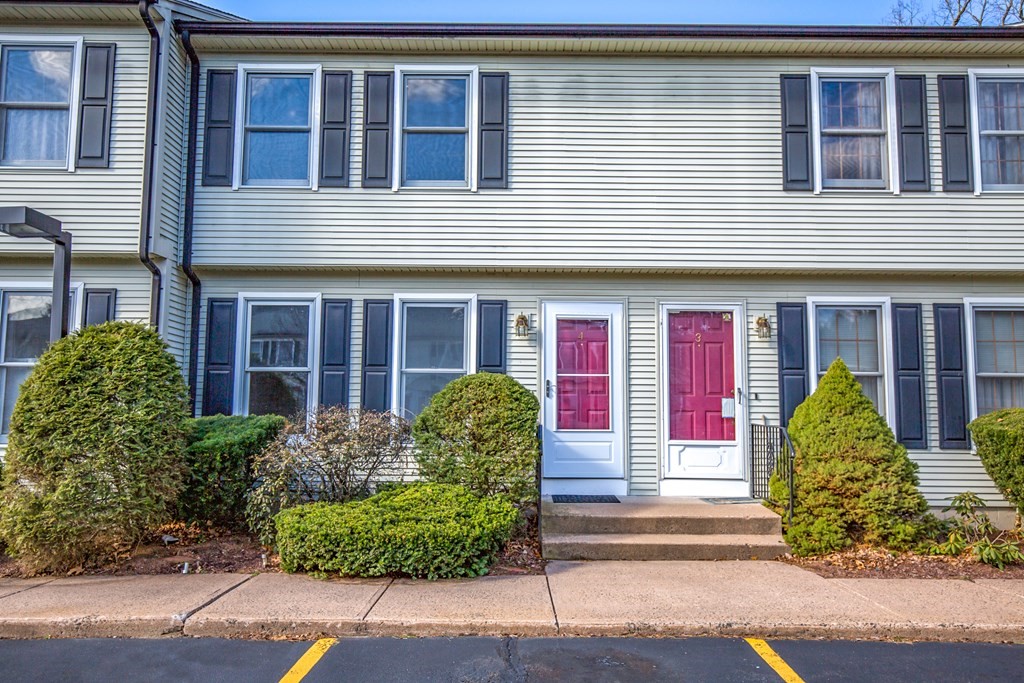 166 Hillside Road, Unit 4 Westfield, MA 01085 - Photo 3 of 31 Gallery Image 3