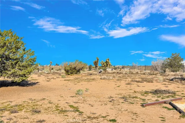 $720,000 | 17412 Danbury Avenue, Hesperia, CA 92345