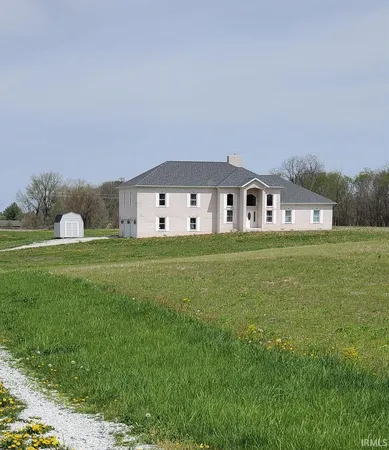 $670,000 | 9844 County Rd West 200 South, Russiaville, IN 46979