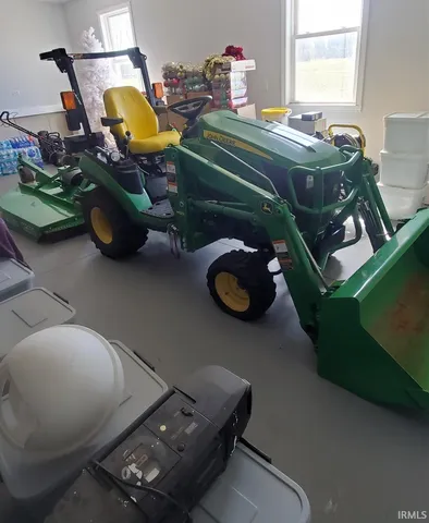 $670,000 | 9844 County Rd West 200 South, Russiaville, IN 46979