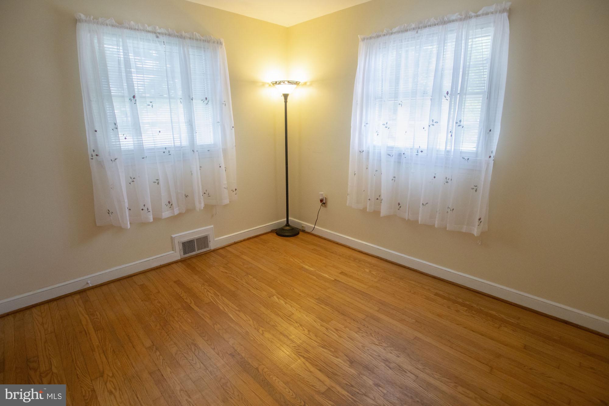 347 Edgehill Road York, PA 17403 - Photo 11 of 19