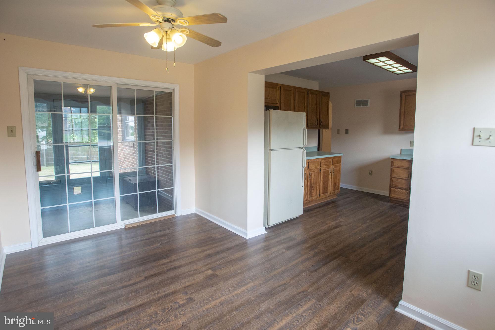 347 Edgehill Road York, PA 17403 - Photo 6 of 19