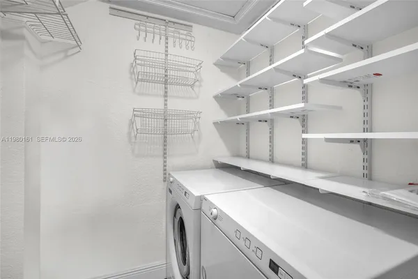 $2,200 | 3245 Virginia Street, Unit 19, Miami, FL 33133