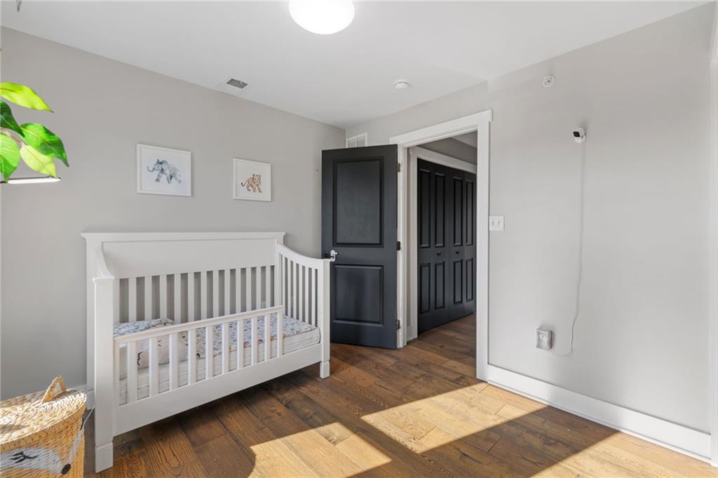 734 Middle Street Pittsburgh, PA 15212 - Photo 35 of 46 a view of entryway with bedroom