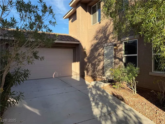 $2,430 | 10336 Miners Gulch Avenue, Las Vegas, NV 89135