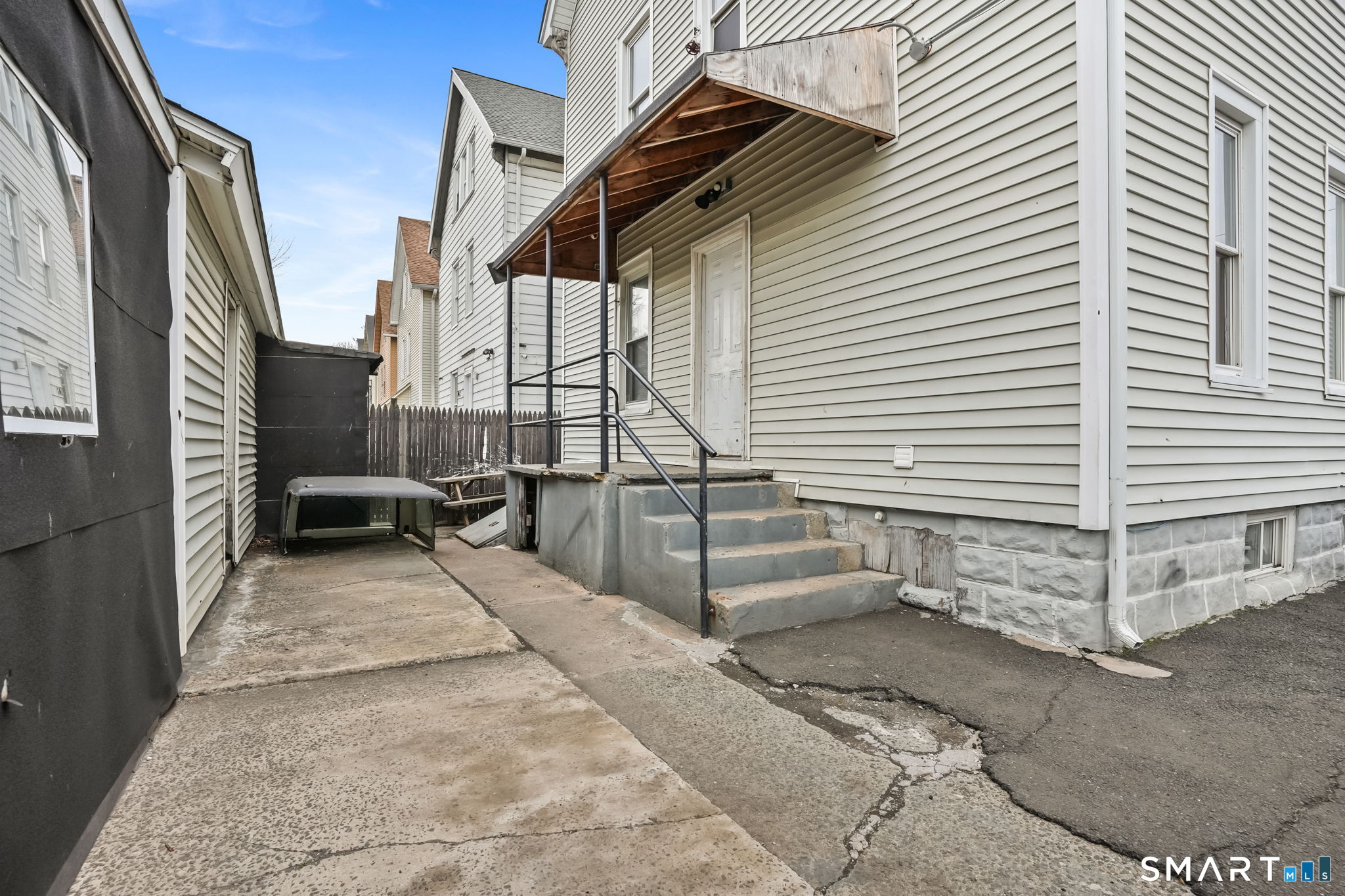 36 Maltby Place New Haven, CT 06513 - Photo 37 of 38