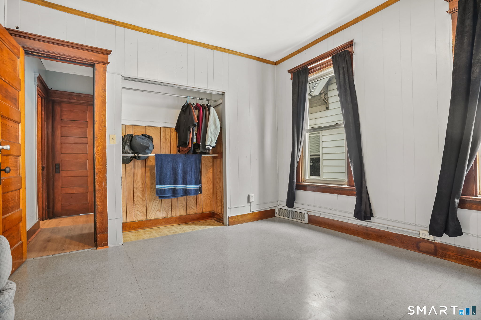 36 Maltby Place New Haven, CT 06513 - Photo 8 of 38 an empty room with windows