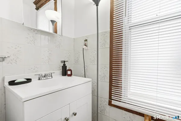 $485,000 | 36 Maltby Place, New Haven, CT 06513