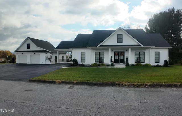 $619,900 | 210 Lake View Estates Drive, Bristol, TN 37620