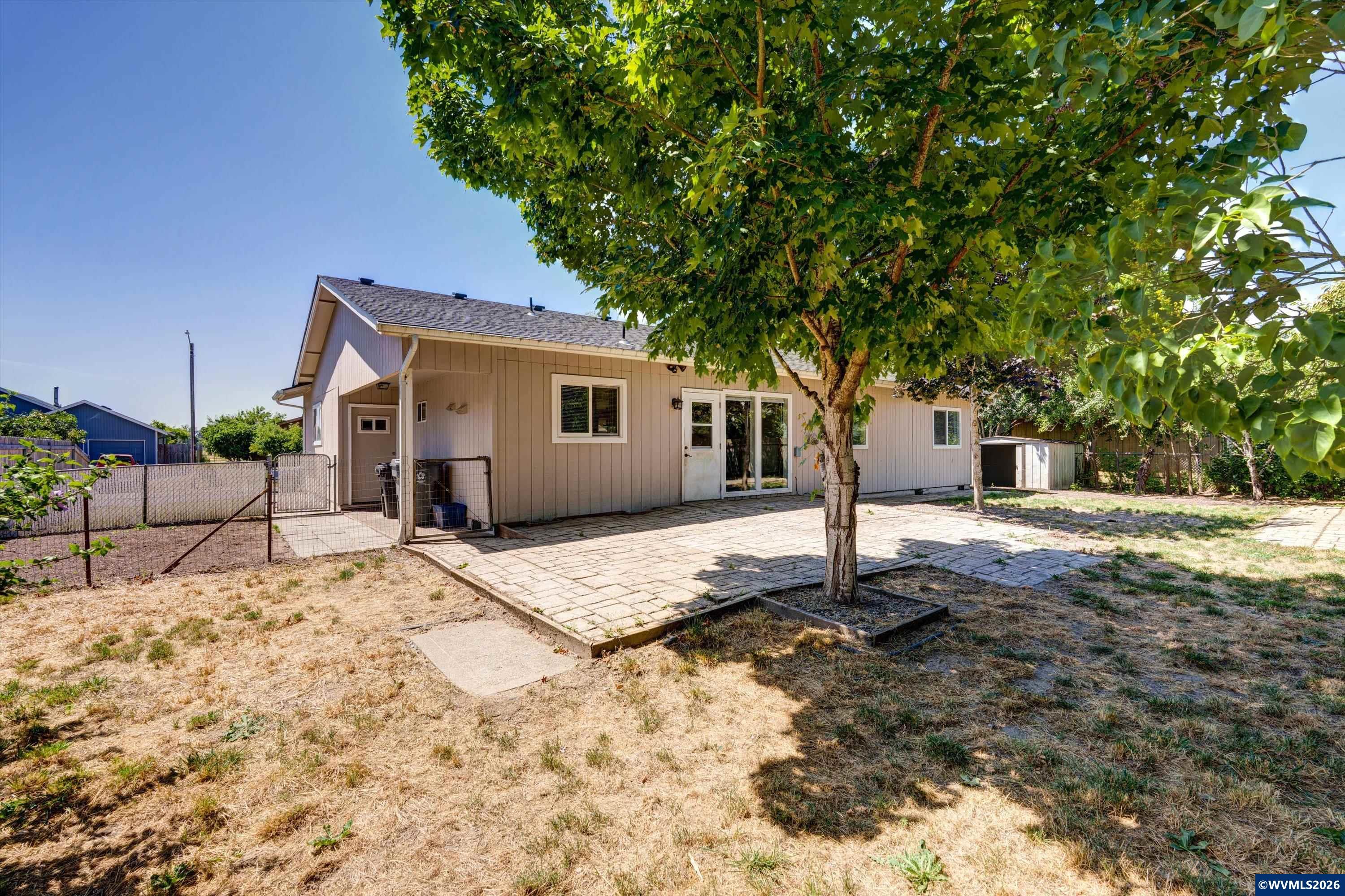 1719 Belmont Loop Southwest Albany, OR 97321 - Photo 27 of 40