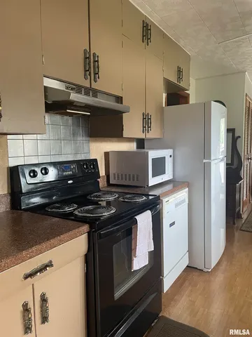 $119,900 | 1626 Sunset Drive, Carmi, IL 62821