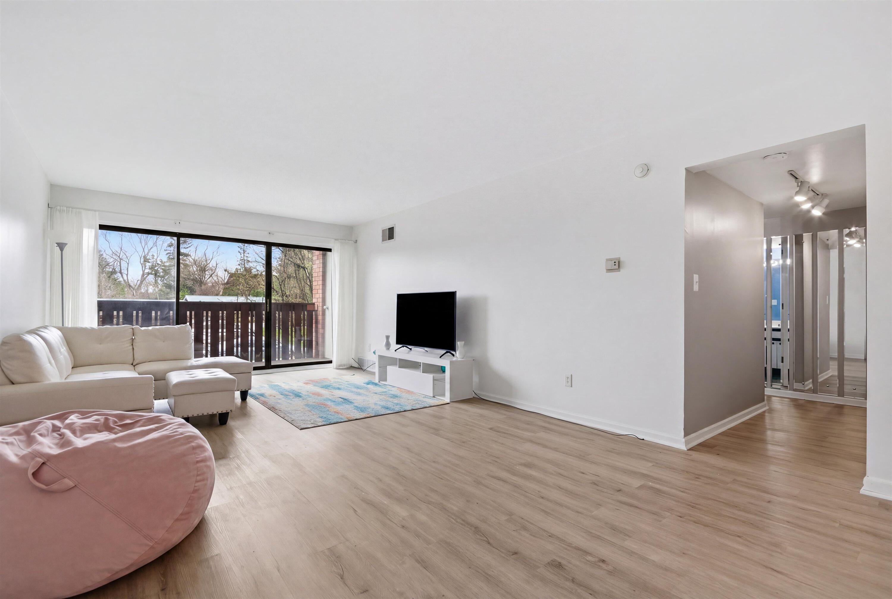 1235 South Maple Road, Unit 201 Ann Arbor, MI 48103 - Photo 19 of 35 06-06