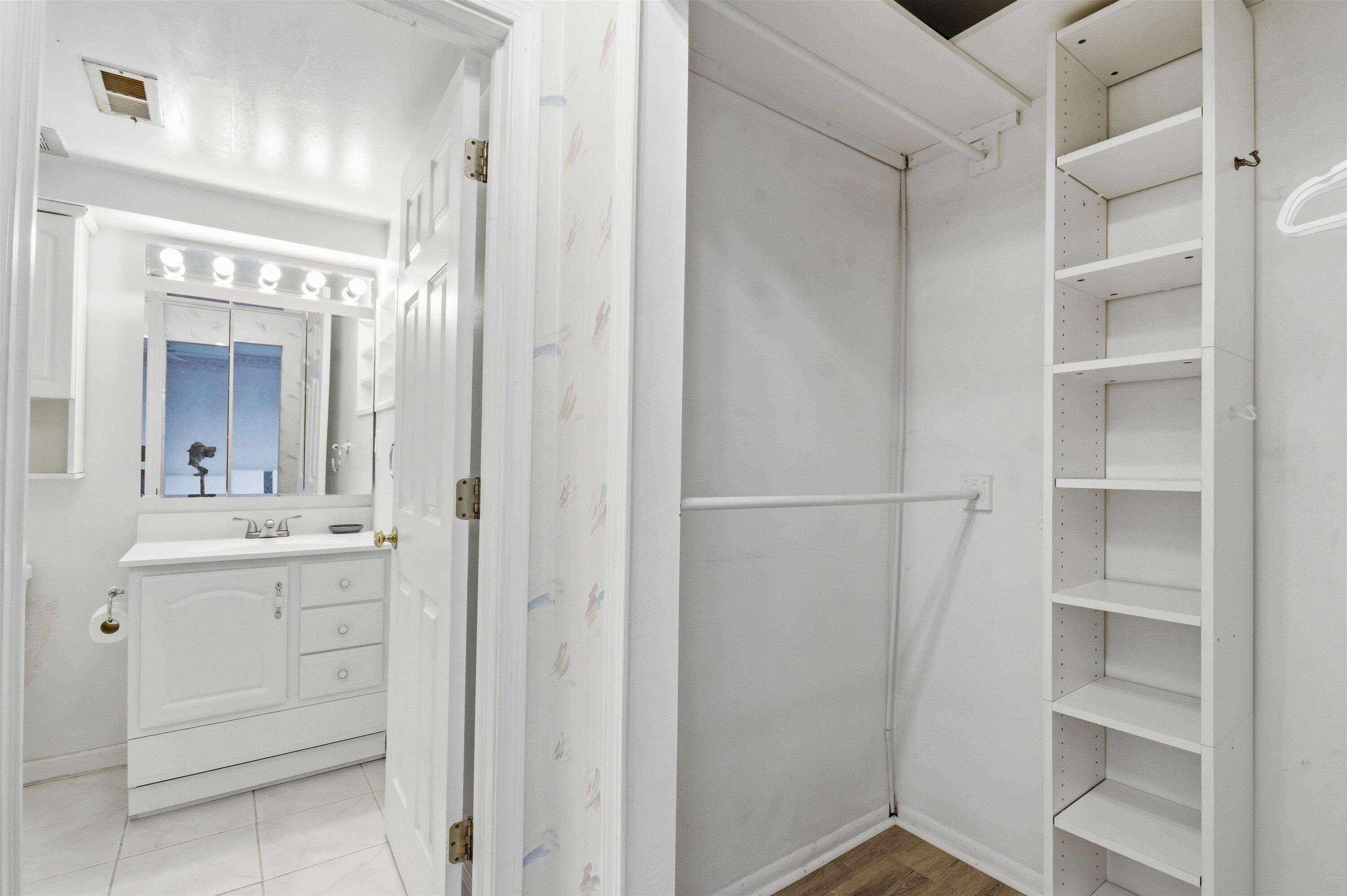 1235 South Maple Road, Unit 201 Ann Arbor, MI 48103 - Photo 28 of 35 27-28