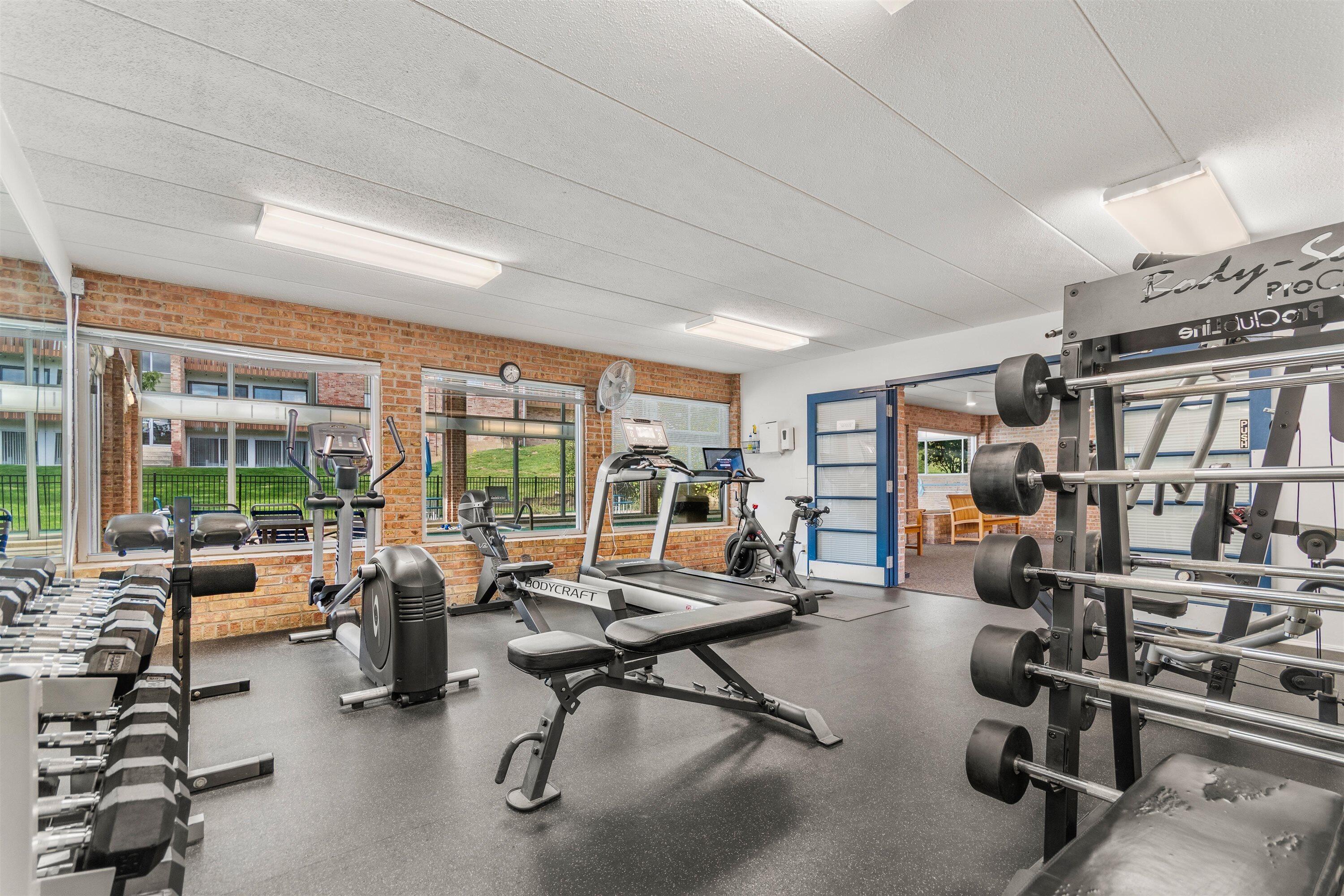 1235 South Maple Road, Unit 201 Ann Arbor, MI 48103 - Photo 31 of 35 31-32