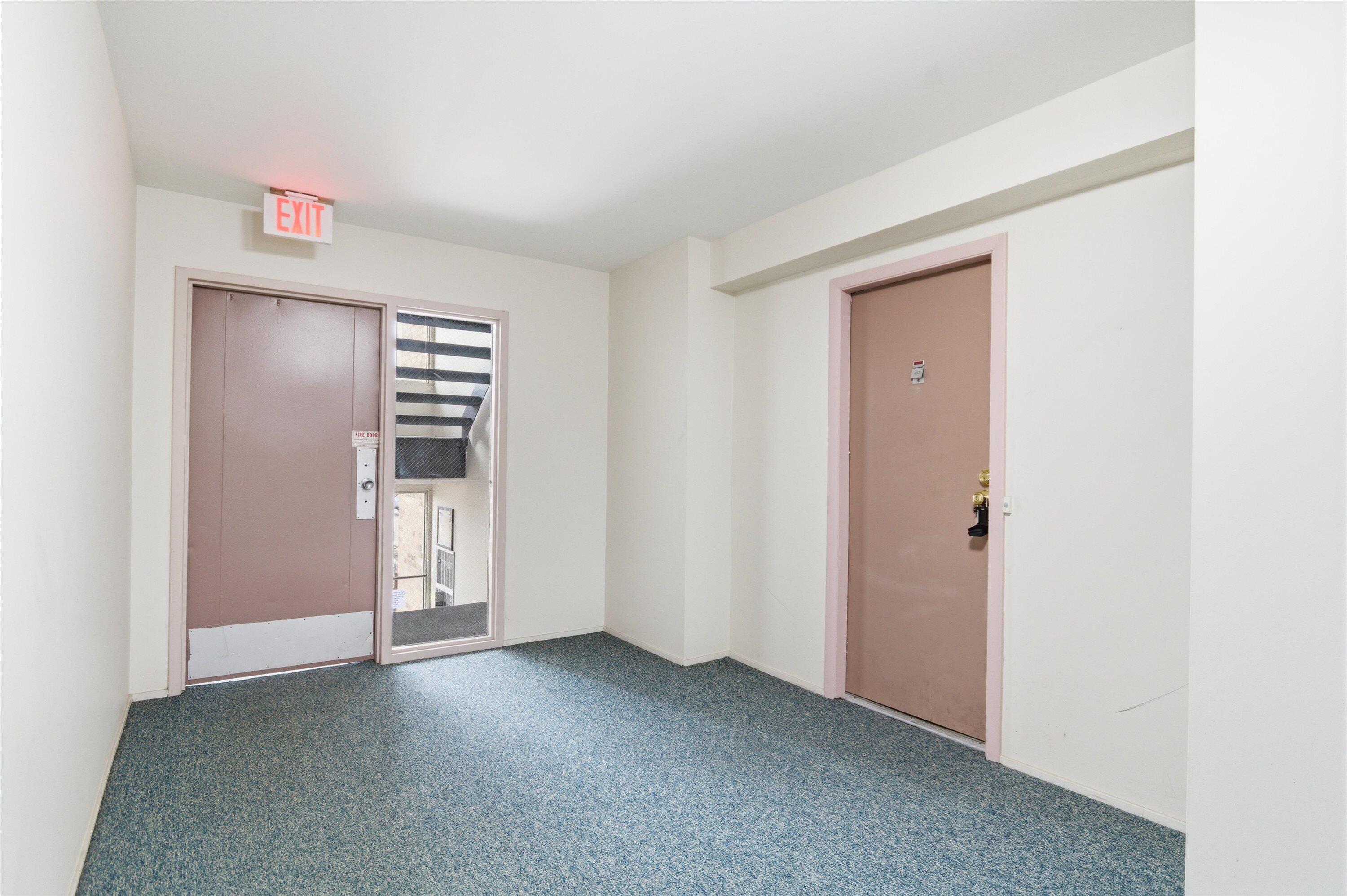 1235 South Maple Road, Unit 201 Ann Arbor, MI 48103 - Photo 4 of 35 30-31