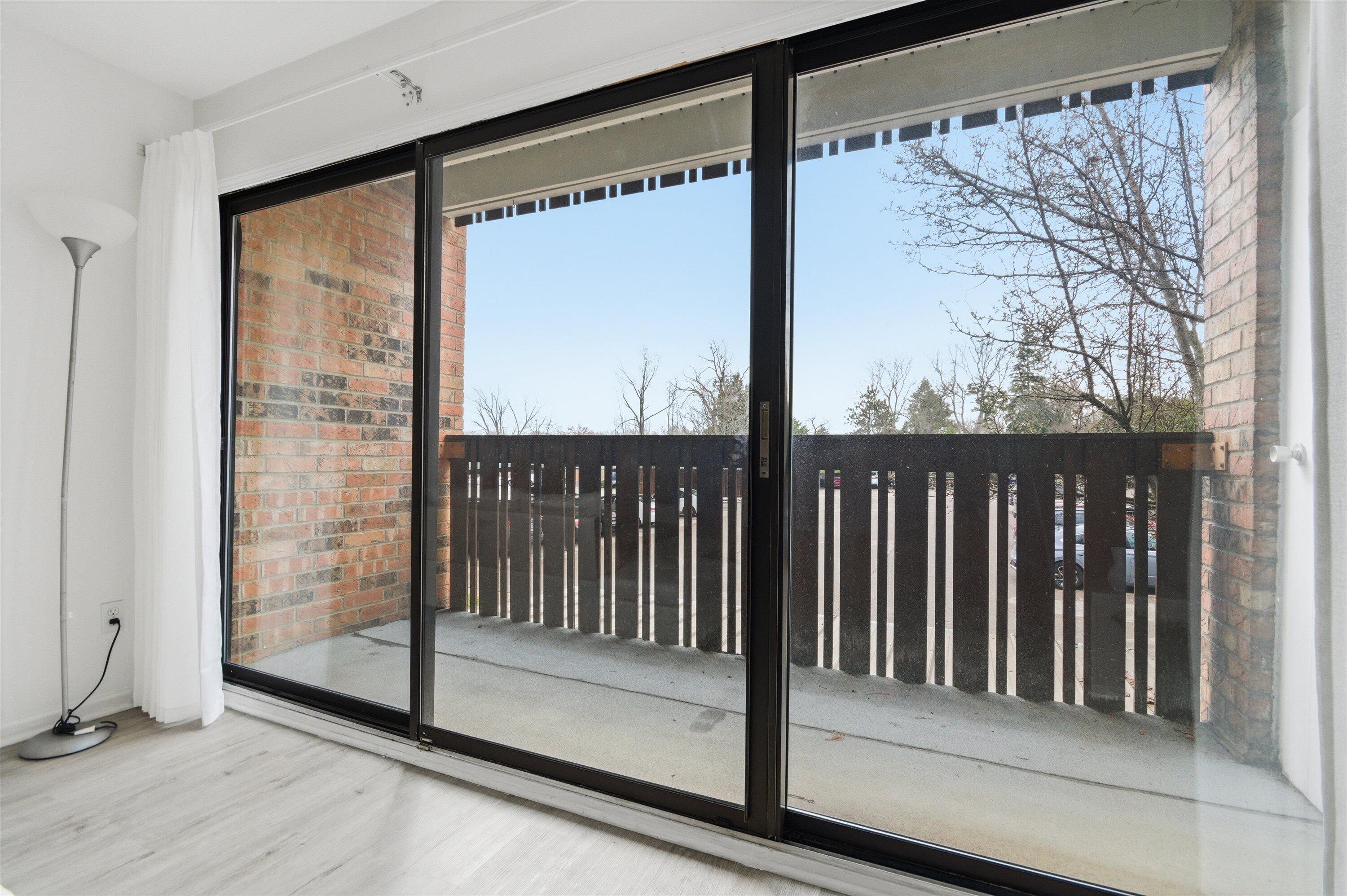 1235 South Maple Road, Unit 201 Ann Arbor, MI 48103 - Photo 10 of 35 11-12