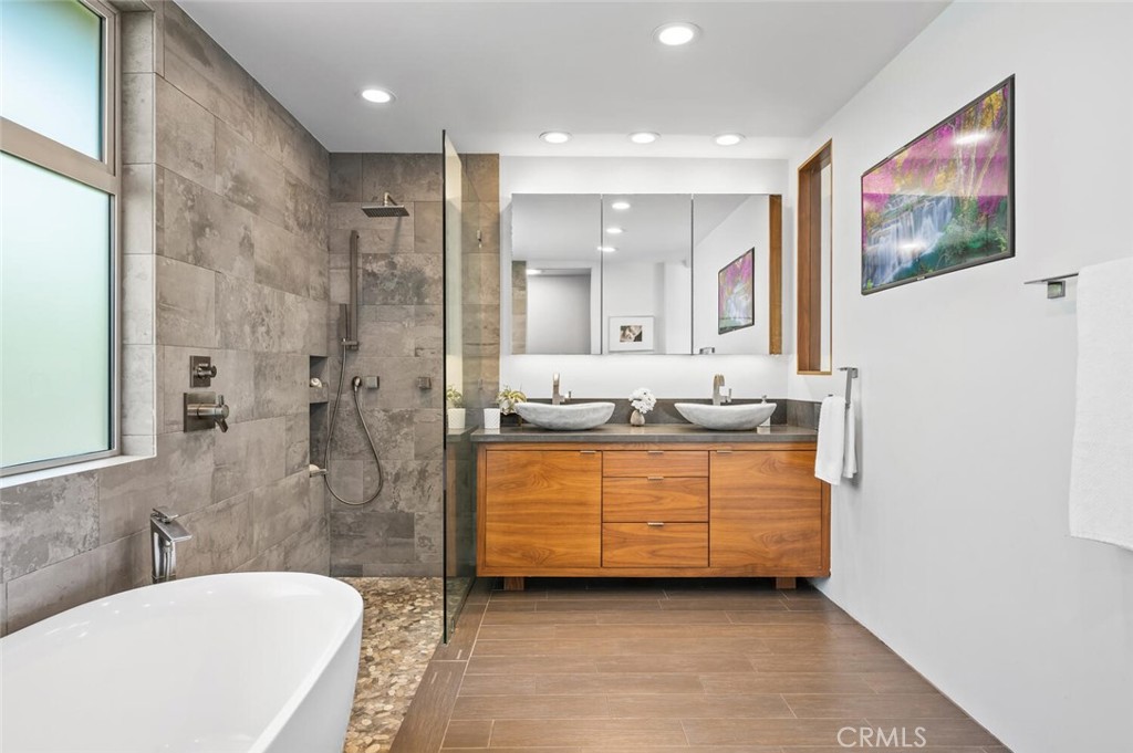 1340 Cerritos Drive Laguna Beach, CA 92651 - Photo 19 of 46