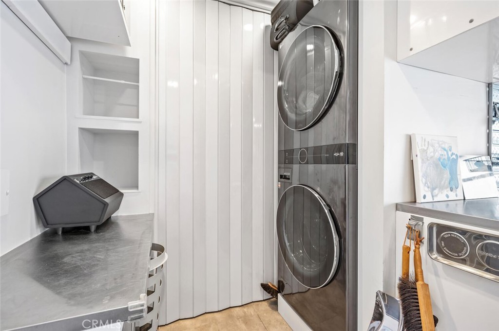 1340 Cerritos Drive Laguna Beach, CA 92651 - Photo 38 of 46