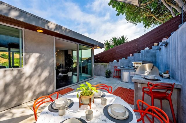 $3,350,000 | 1340 Cerritos Drive, Laguna Beach, CA 92651