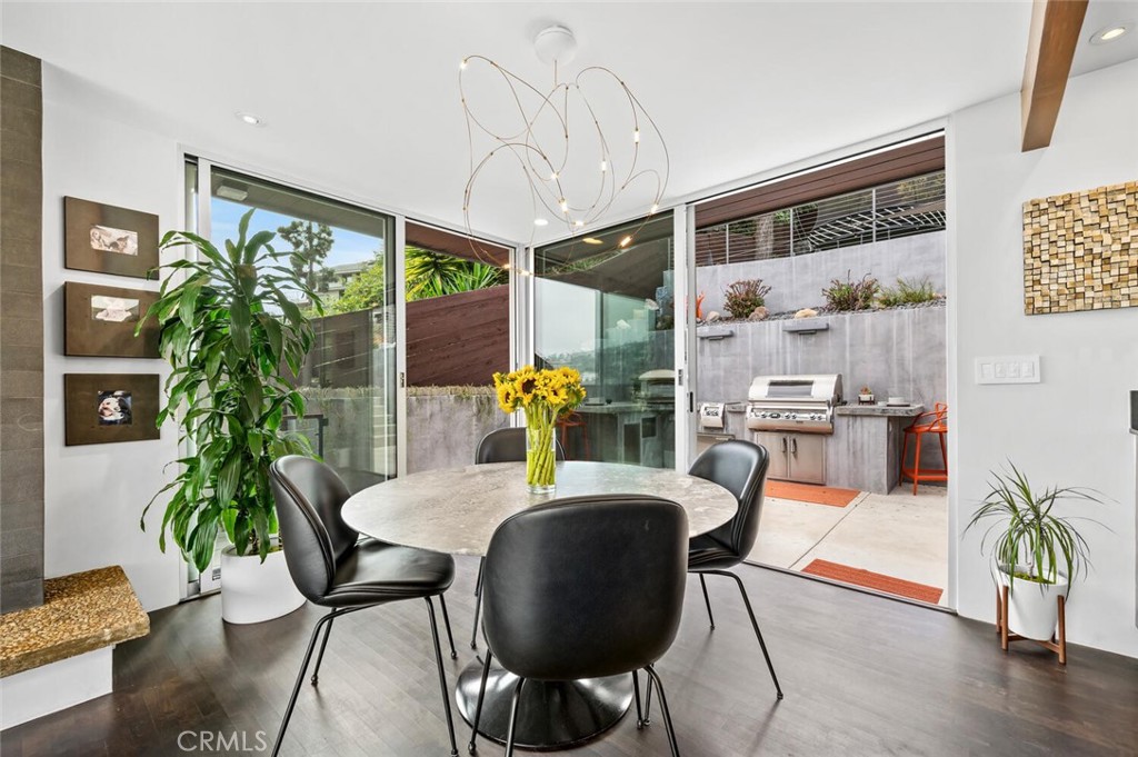 1340 Cerritos Drive Laguna Beach, CA 92651 - Photo 8 of 46