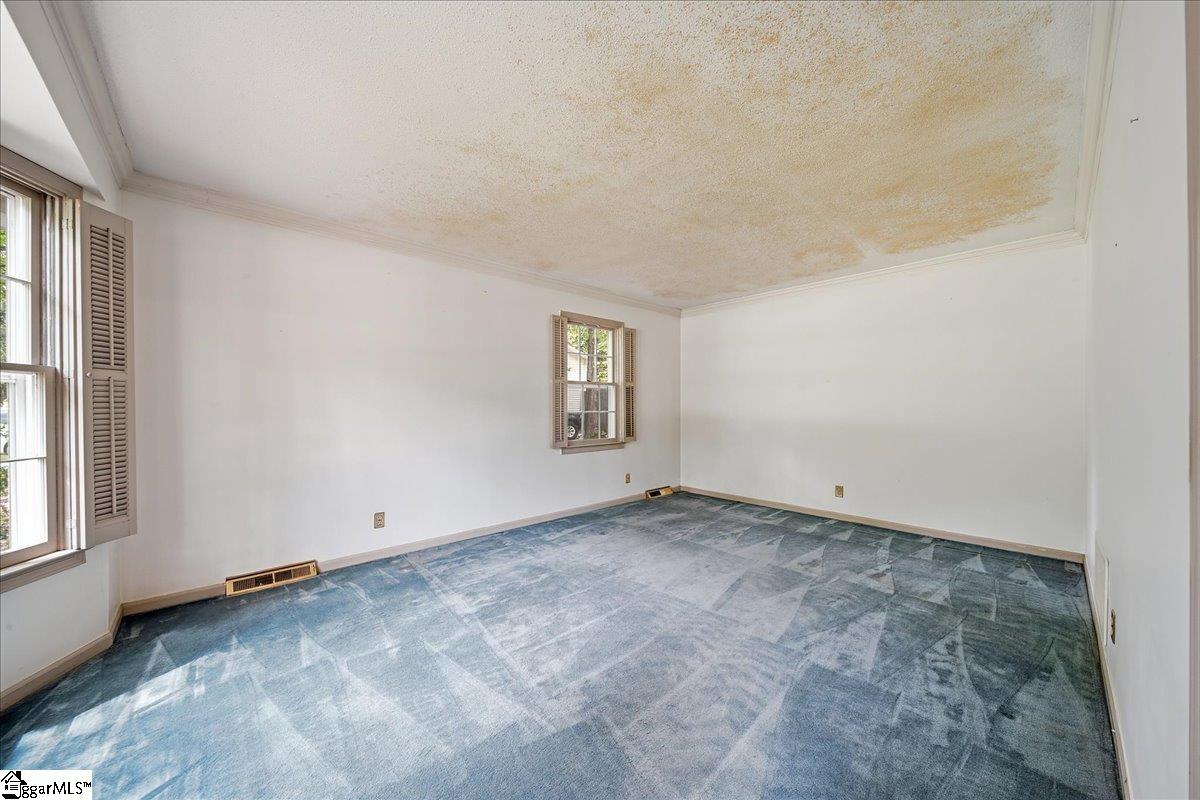 201 Crepe Myrtle Court Greenville, SC 29607 - Photo 7 of 36