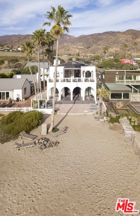 30826 Broad Beach Road Malibu, CA 90265 - Photo 22 of 23 a view of a city