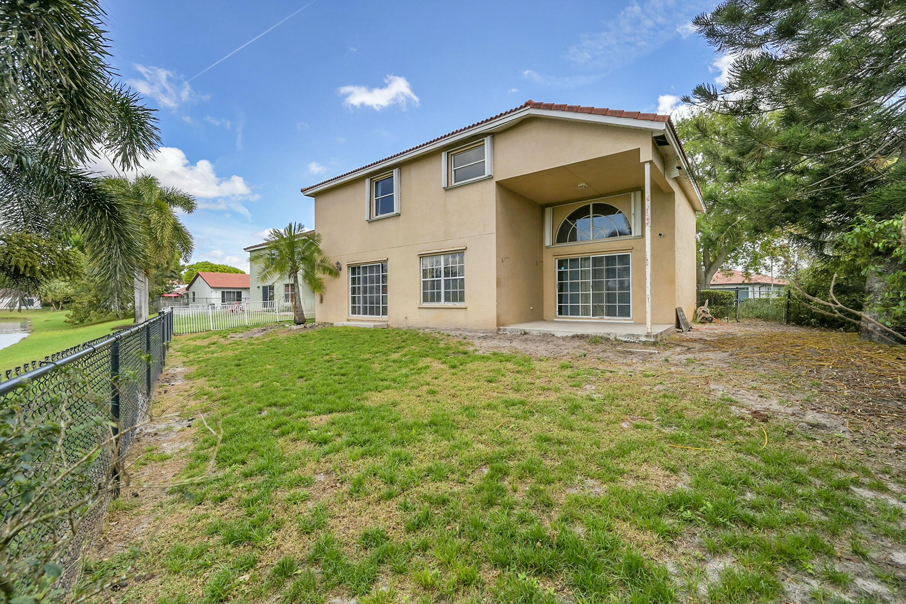106 East Lee Road Delray Beach, FL 33445 - Photo 44 of 57 Backyard